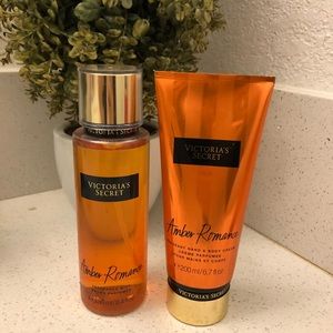 Victoria’s Secret set